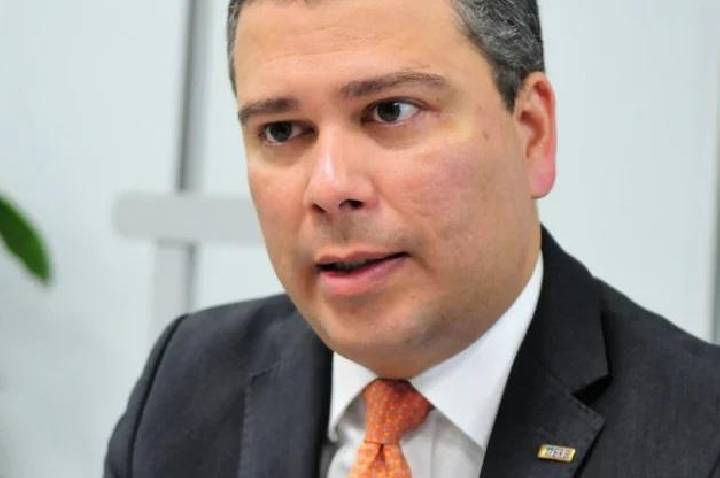 Escândalo no BRB: PF investiga elo entre gestão pública e esquema milionário com o Banco Master