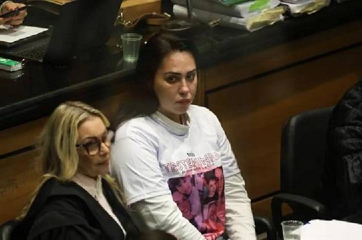 Monique Medeiros se entrega à polícia e volta a ser presa