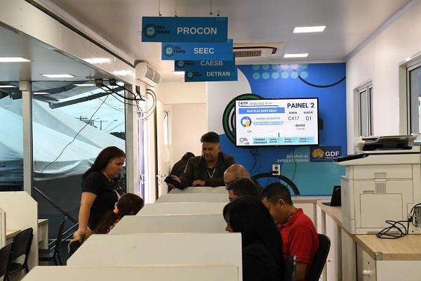 Atendimento facilitado no SIA: Carreta do Na Hora estaciona na Ceasa