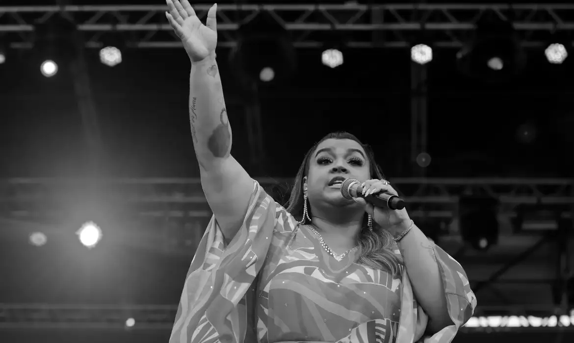 Preta Gil morre aos 50 anos, vítima de câncer