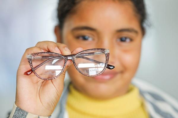 Projeto Olhar Cidadão leva saúde bucal e visual gratuita a mais de 5 mil crianças do DF