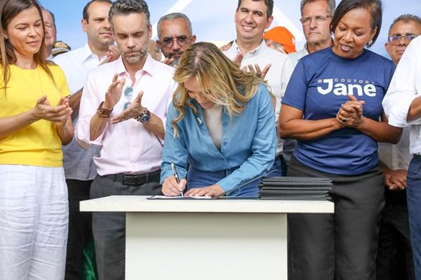 Em primeiro ato como governadora, Celina Leão lança programa GDF na sua Porta, no Itapoã