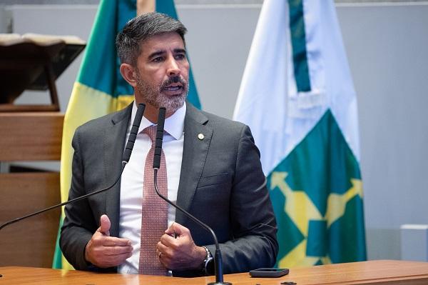 Lei sobre acidentes com viaturas é bandeira de Roosevelt Vilela neste domingo